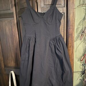 Elegant Black Sleeveless Dress